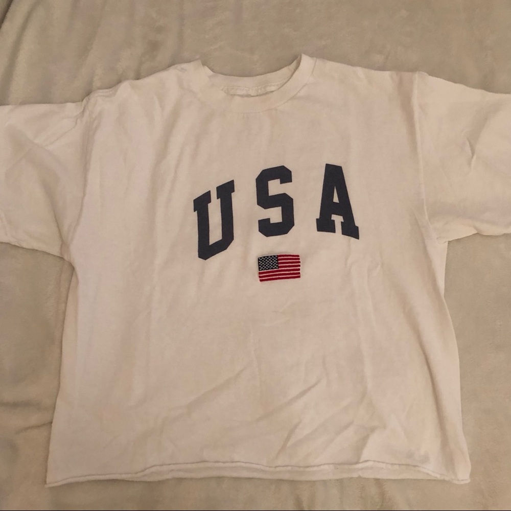 Brandy Melville USA Tee!